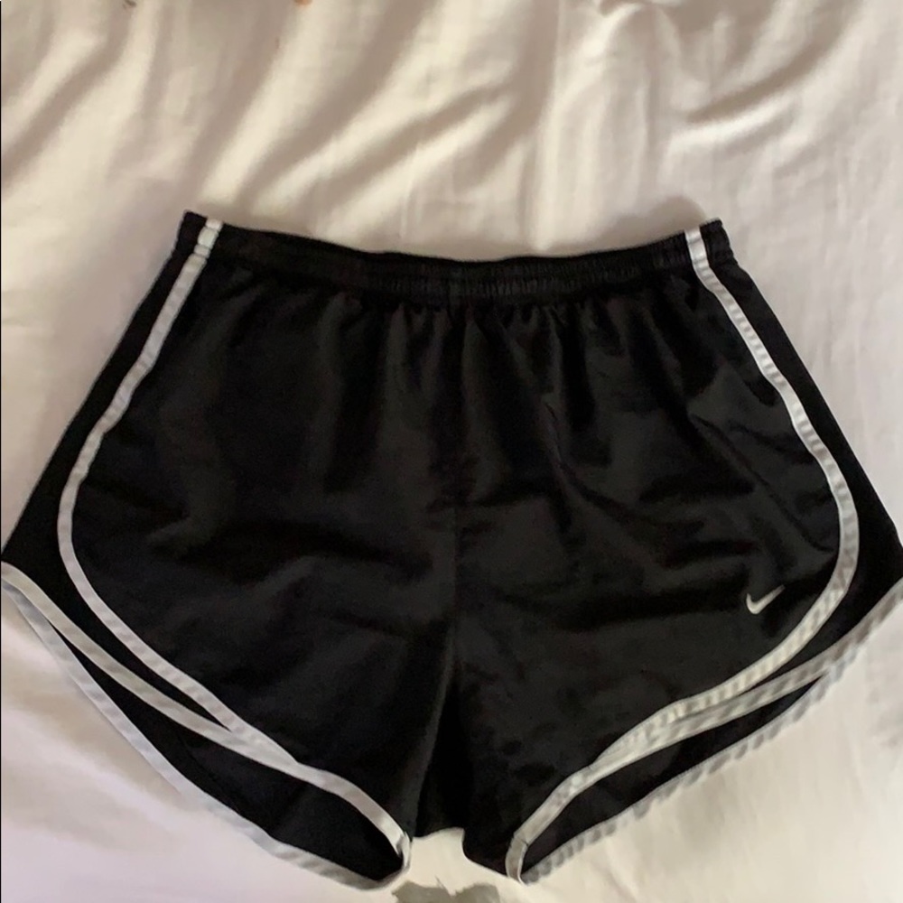 Black nike shorts
